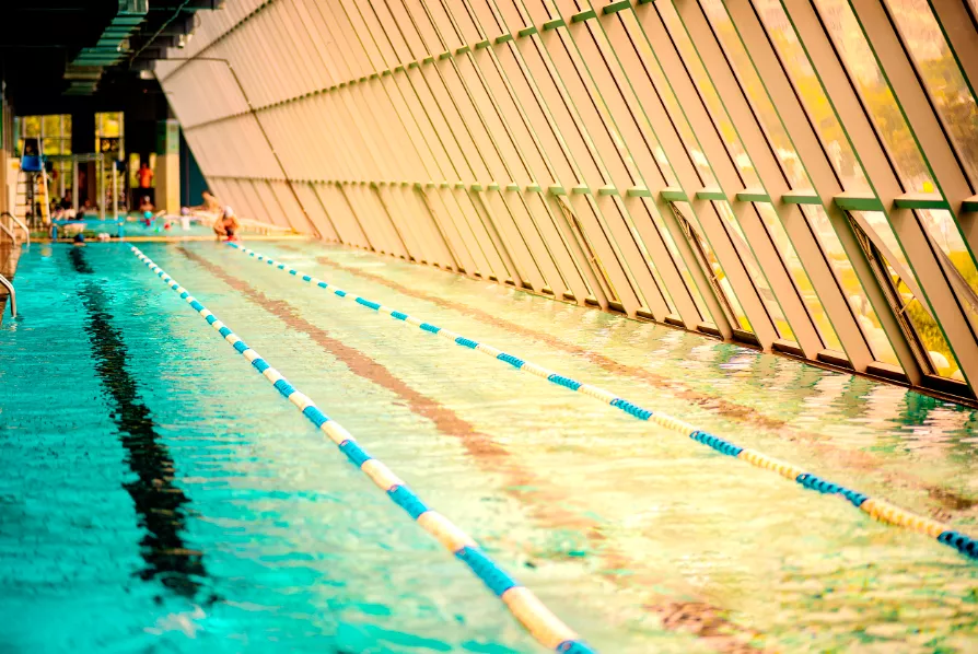 金门成人混凝土钢结构游泳池项目
